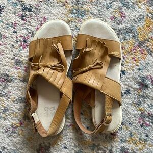 Leather sandals 7